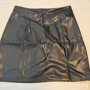 Cupshe Shiny Black Mini Skirt
